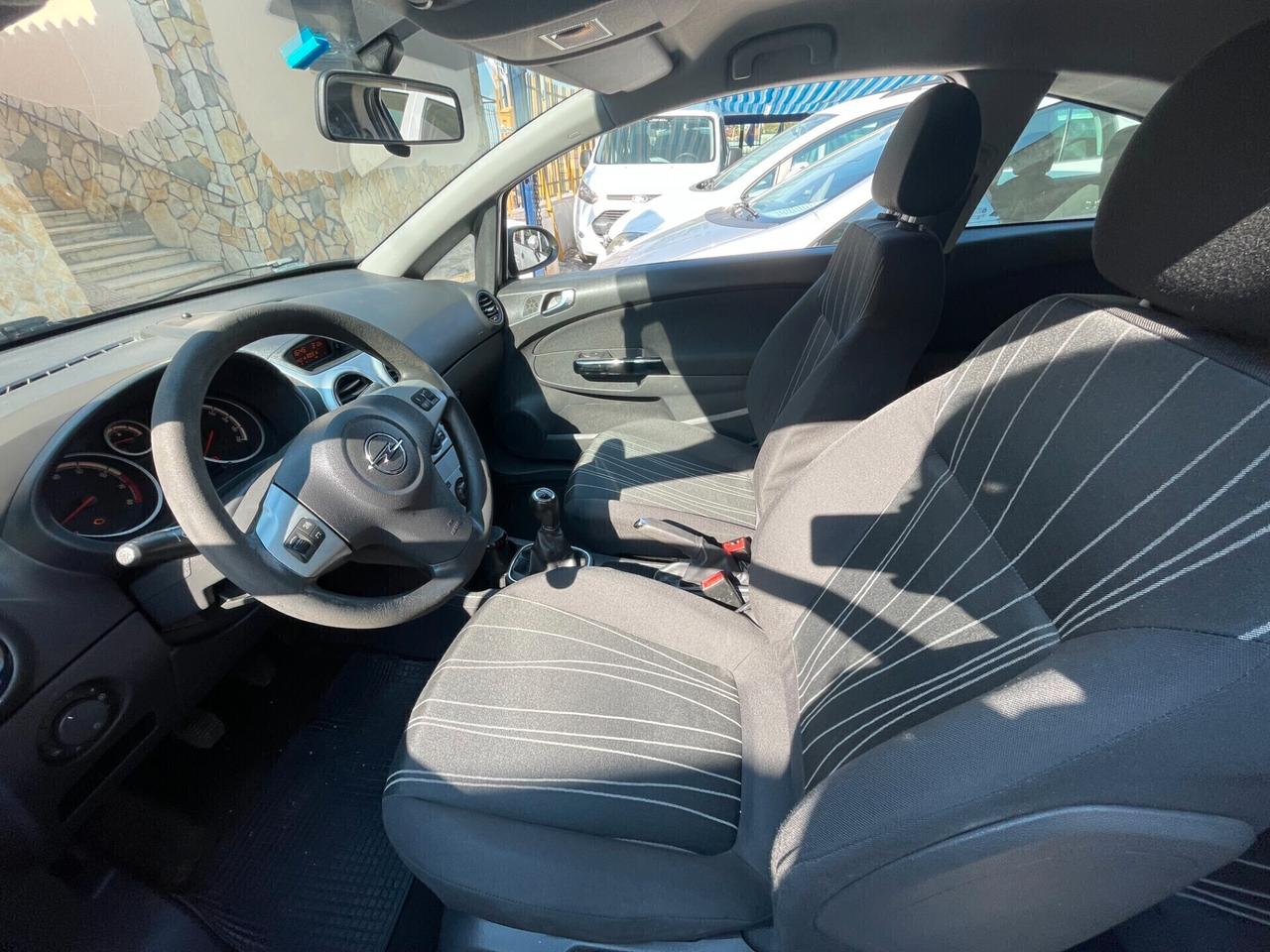 Opel Corsa 1.0 12V 3 porte Club