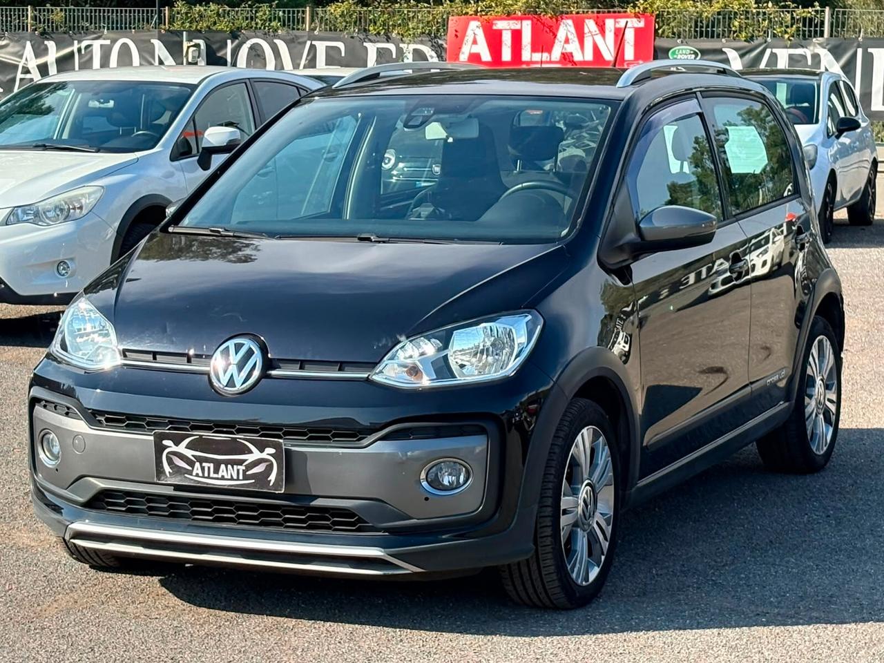 Volkswagen up! 1.0 75 CV 5p. cross BlueMotion Technology