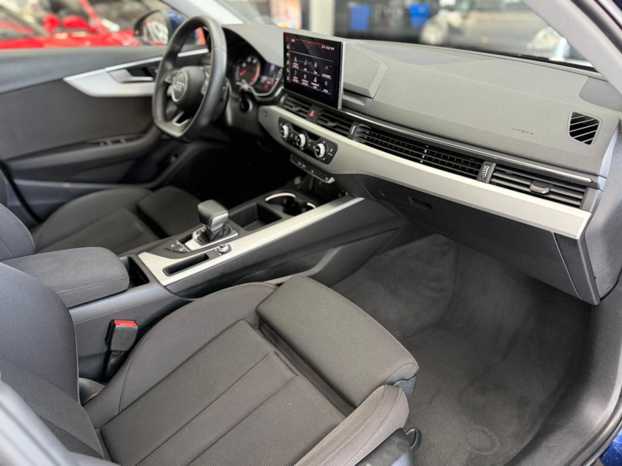 Audi A4 35 TDI/163 CV S tronic Business Advanced