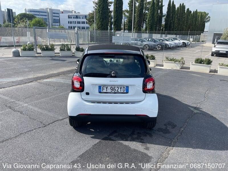 smart fortwo EQ Passion