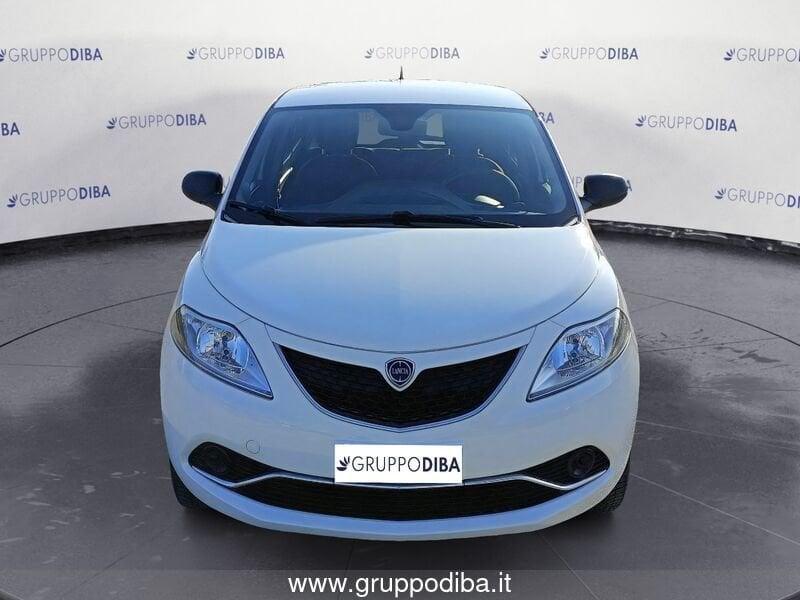 Lancia Ypsilon III 2015 Benzina 0.9 t.air Silver ecochic metano 80cv