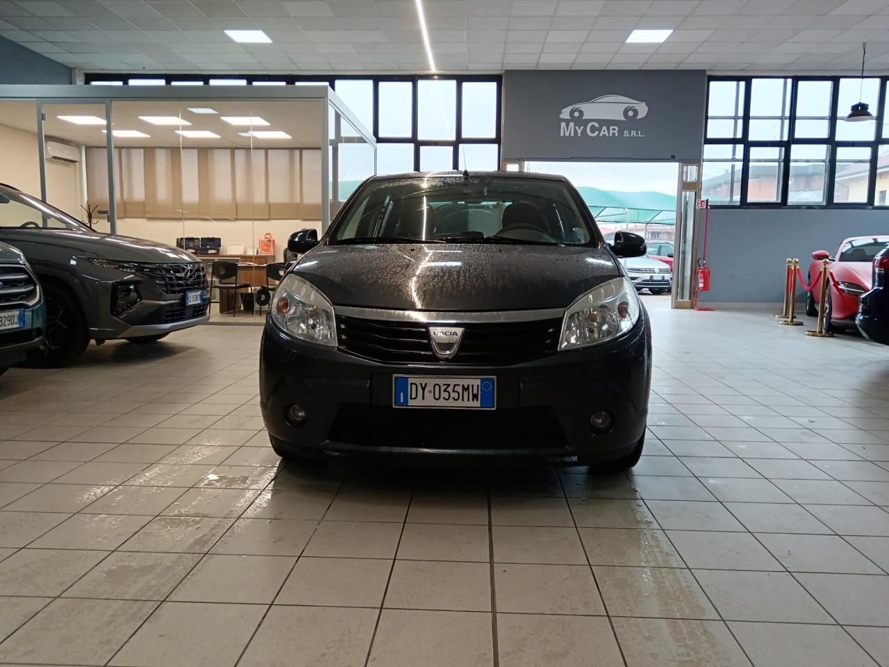 Dacia Sandero Benz/Gpl Manuale