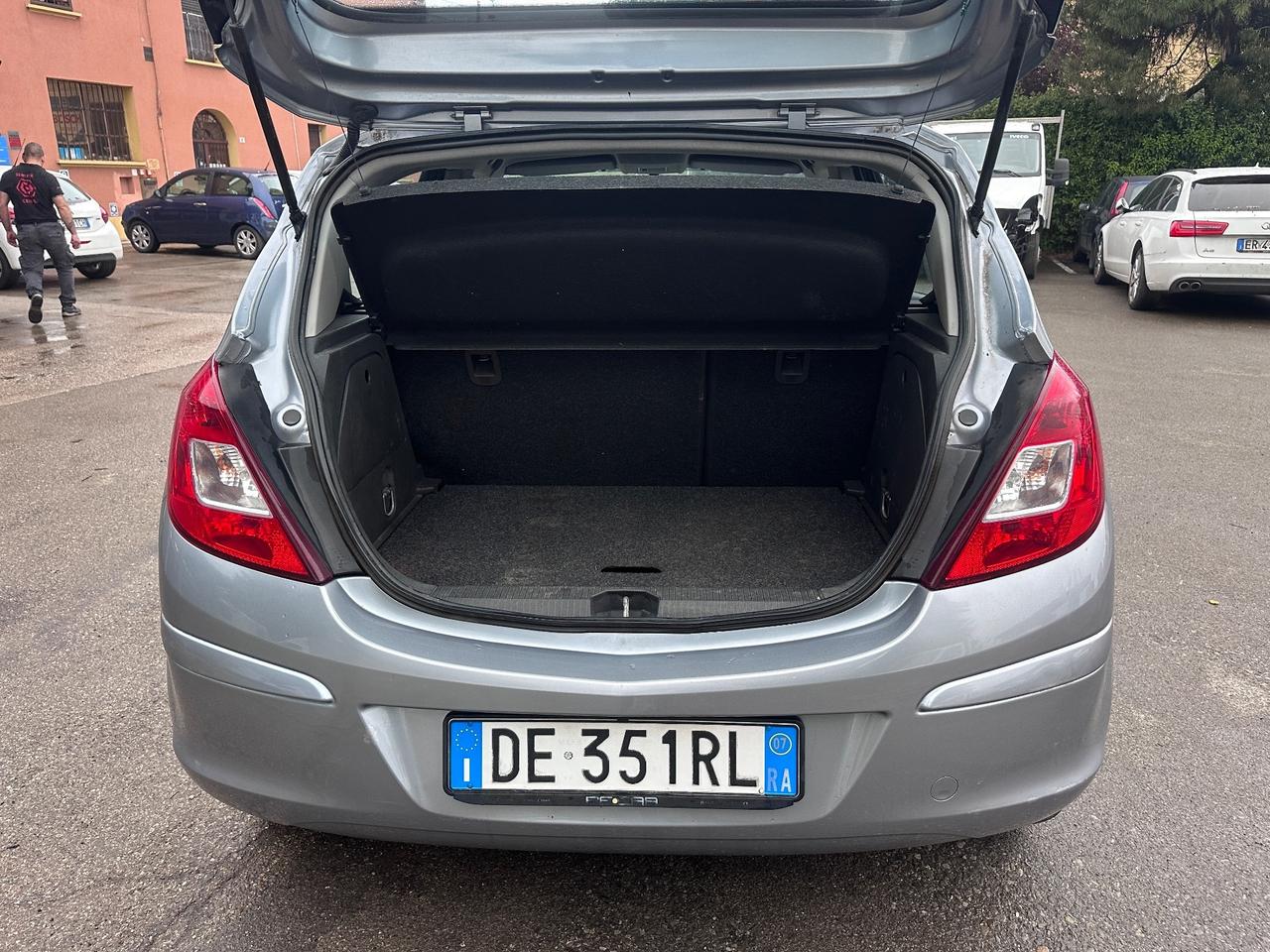 Opel Corsa 1.2 5 porte Club solo 73000 km certificati