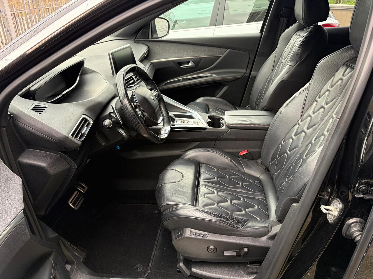 Peugeot 3008 1.6 BlueHDi 120cv tetto GT Line