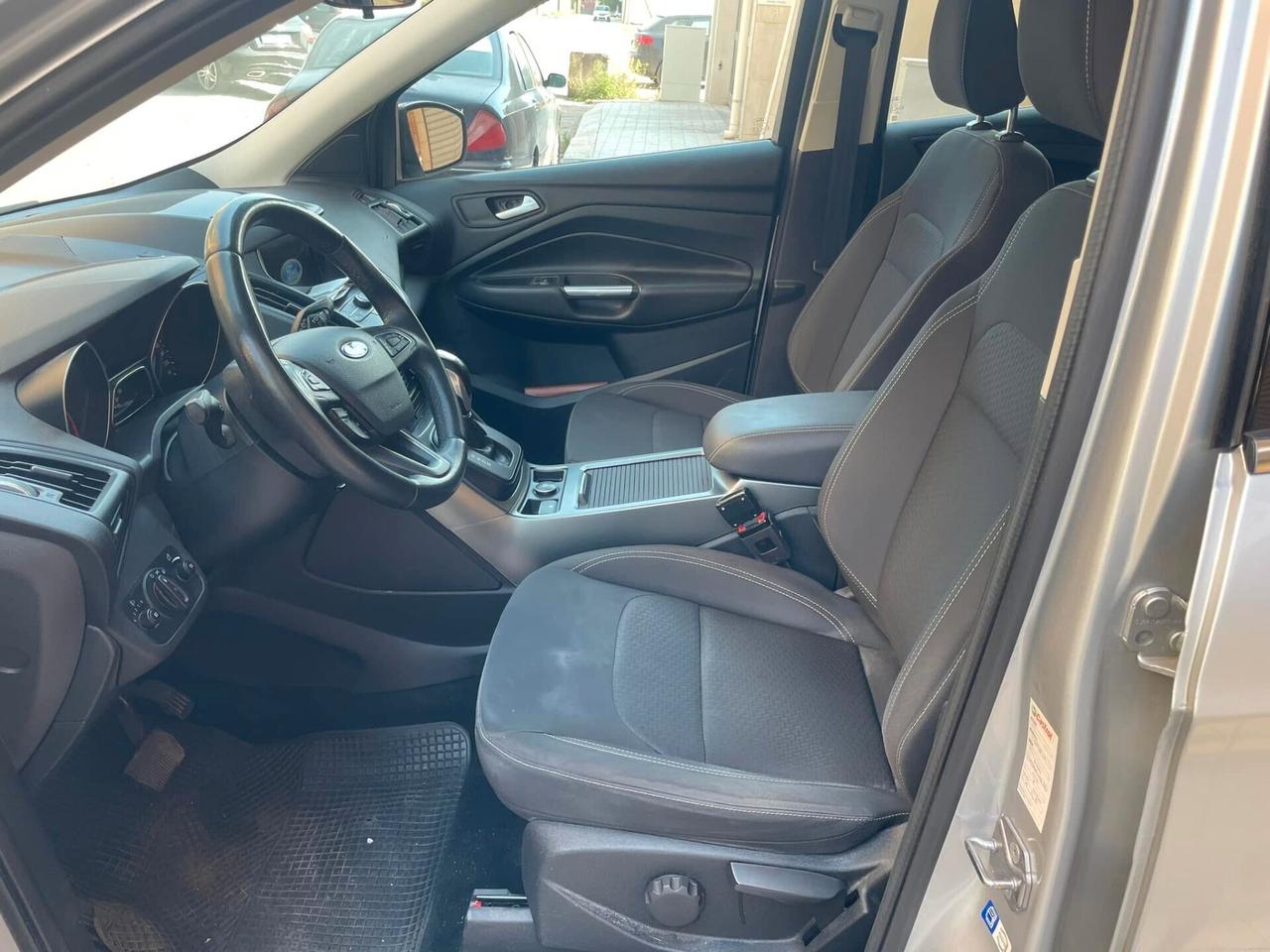 Ford Kuga 2.0 TDCI 120 CV S&S 2WD Powershift TITANIUM