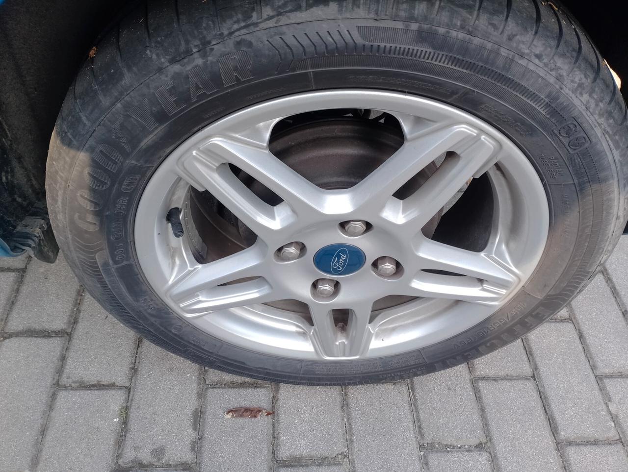 Ford Fiesta 1.0 80CV 5 porte Titanium