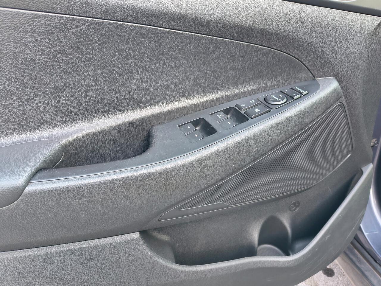 HYUNDAI TUCSON UNICOPROPRIETARIO 1.6 BENZINA 2016