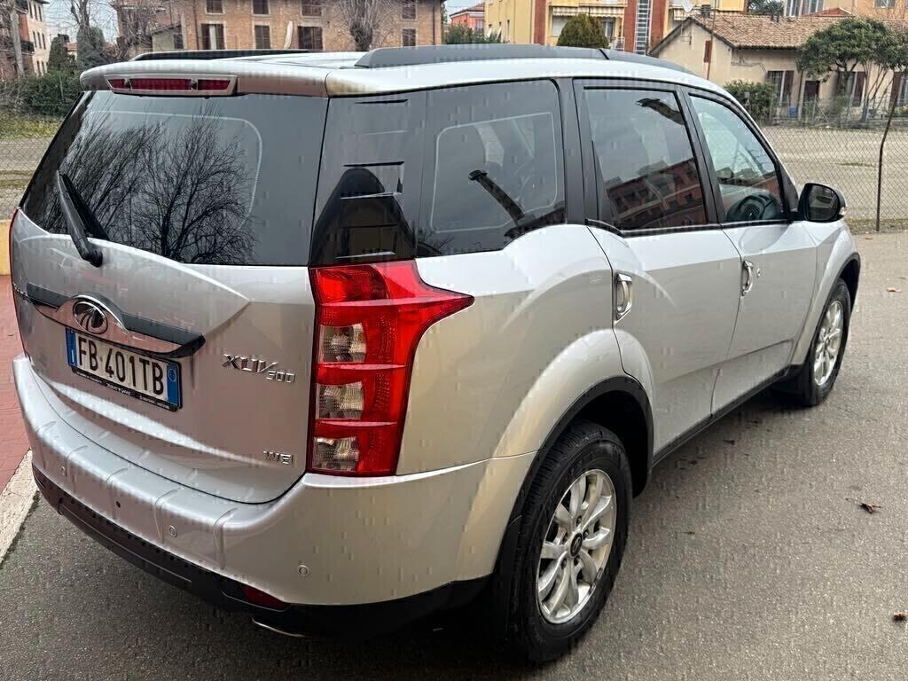 Mahindra XUV500 2.2 16V AWD W8 7 posti