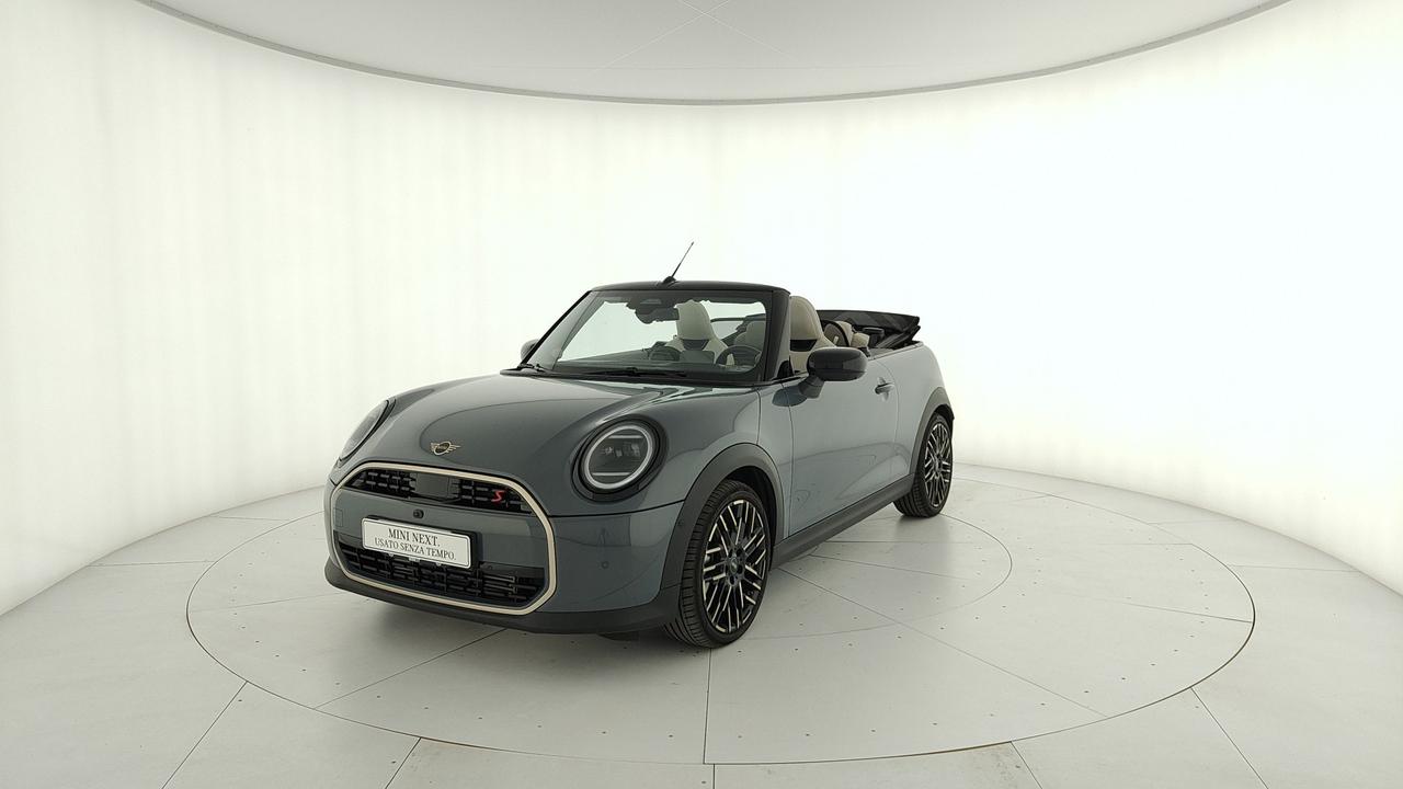 MINI Mini Cooper Cabrio F67 - Mini Cooper Cabrio 2.0 S Favoured auto