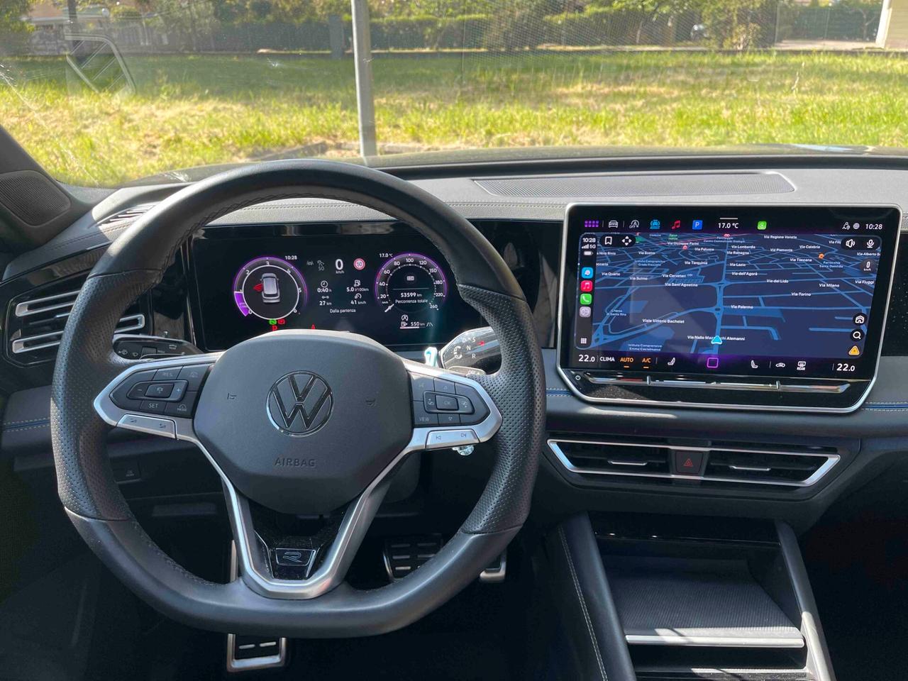 Volkswagen Tiguan 2.0 TDI 150 CV DSG R-Line Black Style Pack Automatica