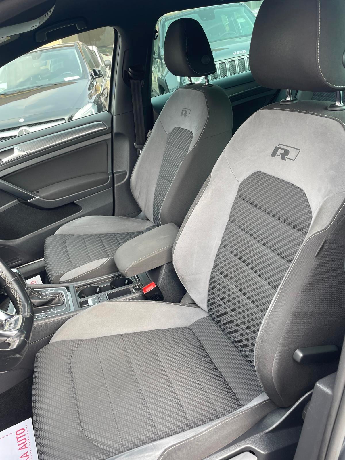 Volkswagen Golf 1.5 TSI ACT DSG 5p. Sport R-LINE