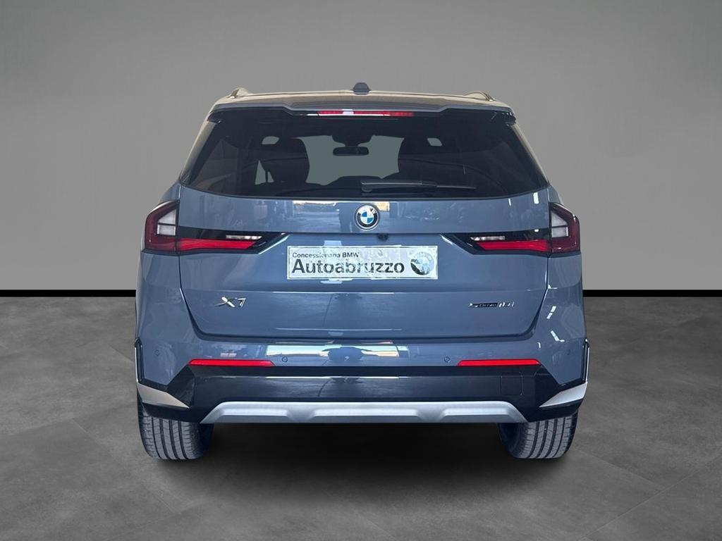 BMW X1 18 i X-Line sDrive DCT