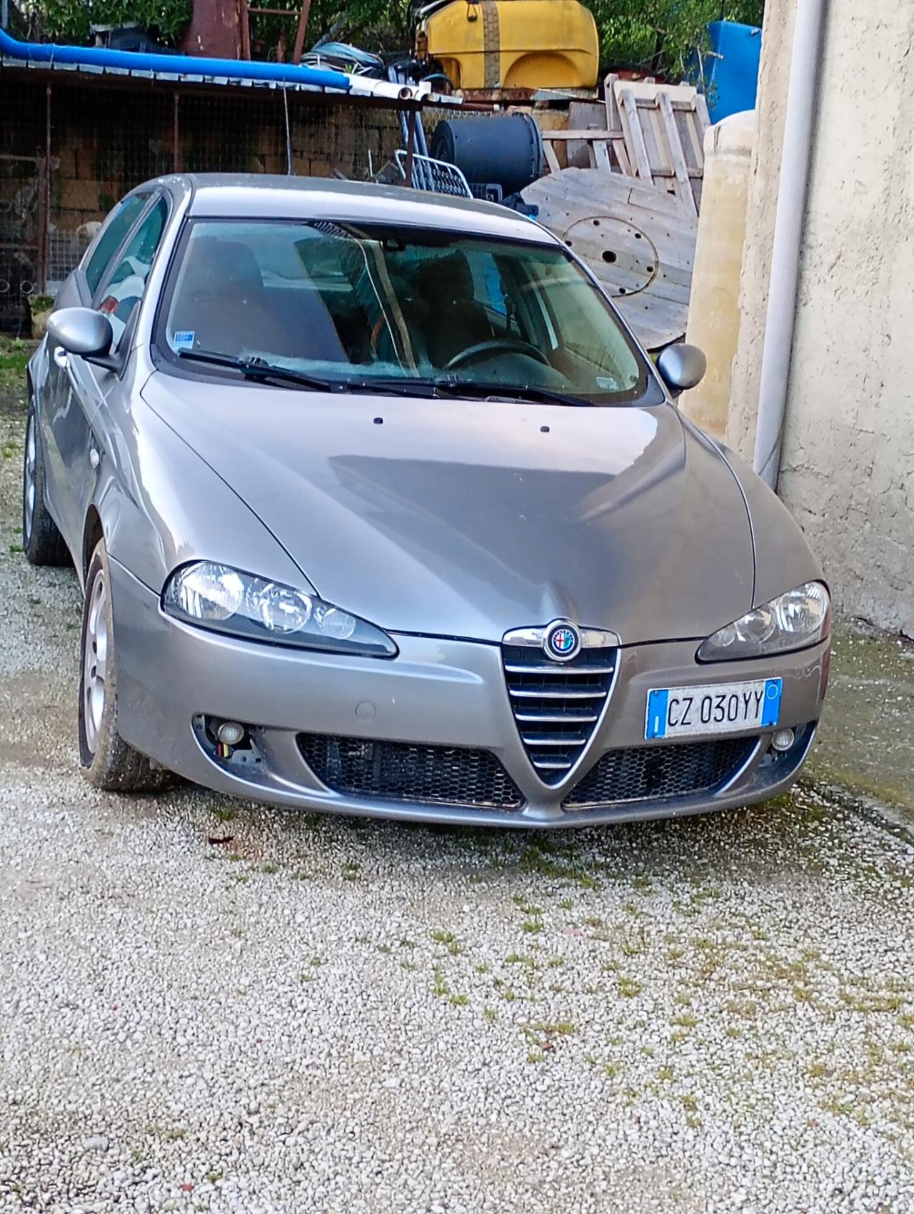 Alfa Romeo 147 1.9 JTD M-JET 16V 5 porte Dist.