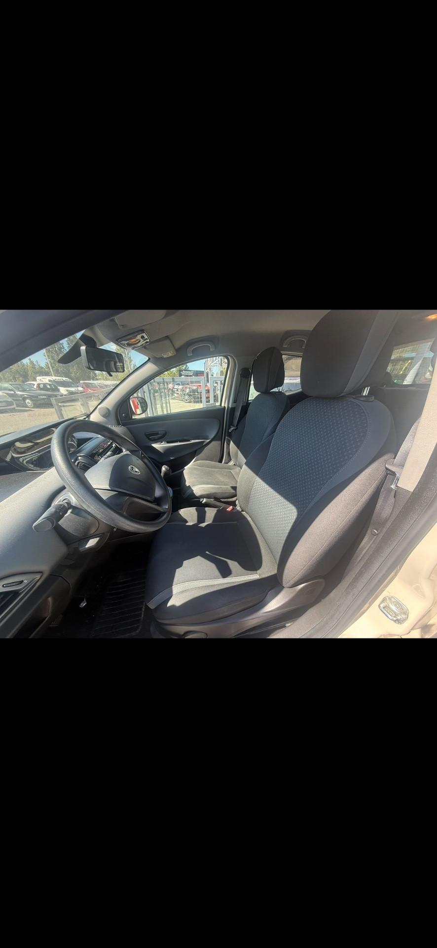 Lancia Ypsilon 1.3 MJT 16V 95 CV 5 porte S&S Gold