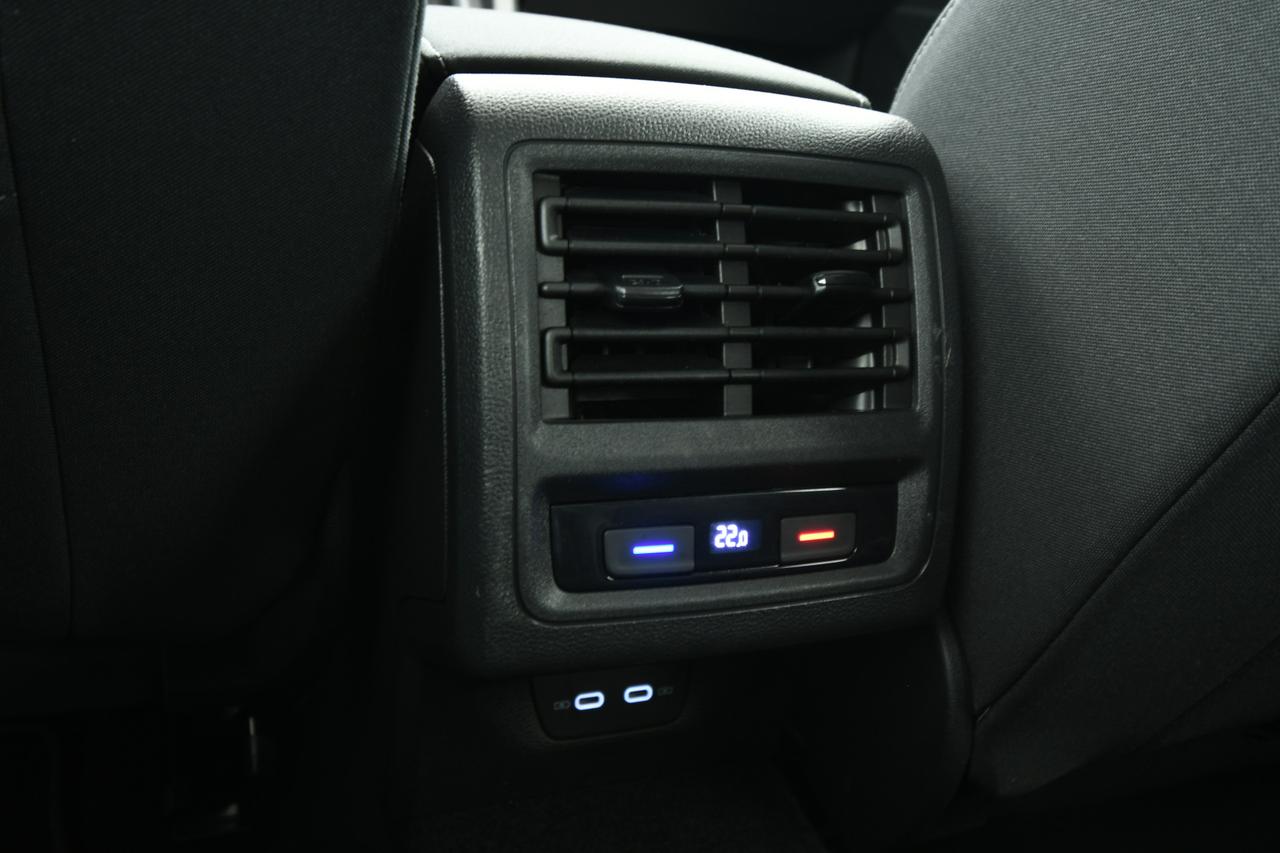 VOLKSWAGEN Golf 1.4 tsi ehybrid Style 204cv dsg APP CONNECT+ACC+ALCANTARA