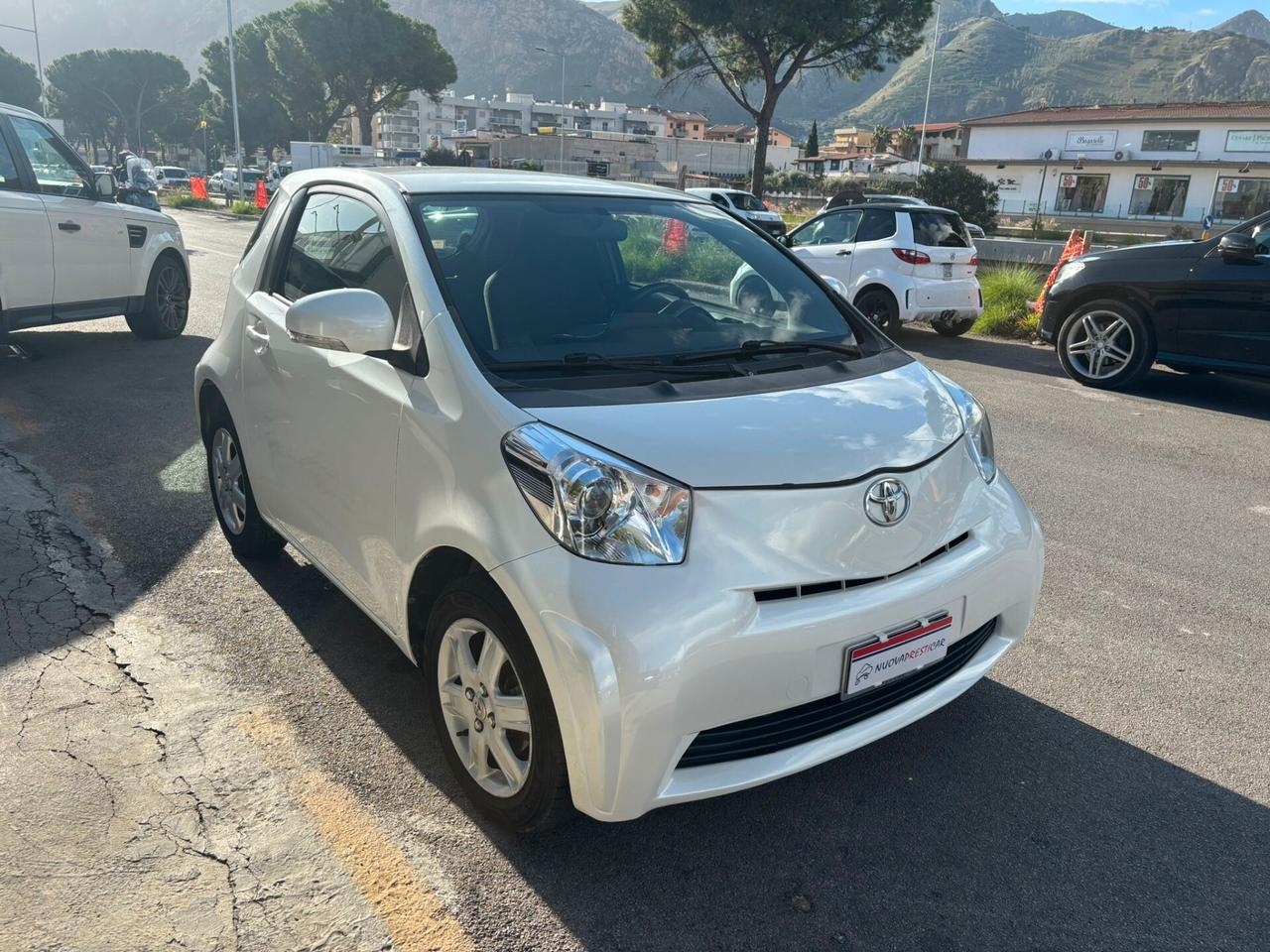 Toyota iQ 1.0