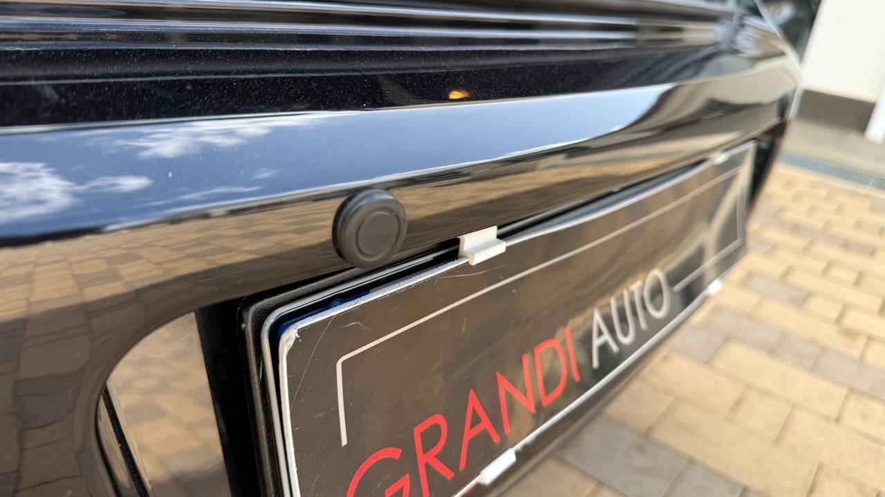 Volkswagen Golf 1.6 TDI DPF 5p. Highline