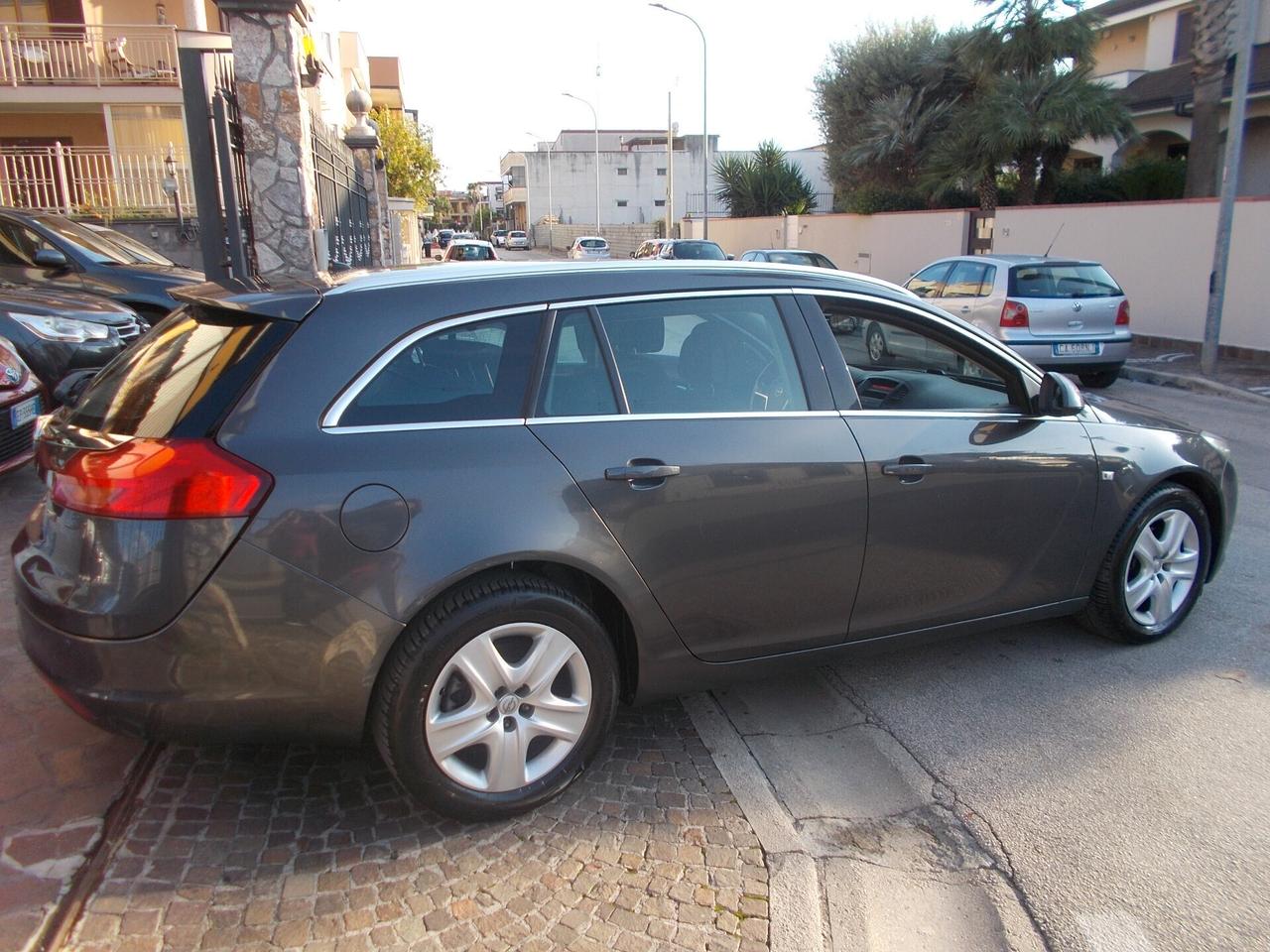 Opel Insignia 2.0 CDTI Sports Tourer Cosmo