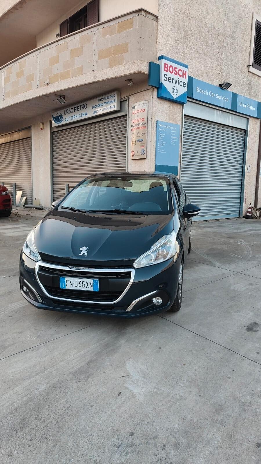 Peugeot 208 BlueHDi 75 5 porte Touch