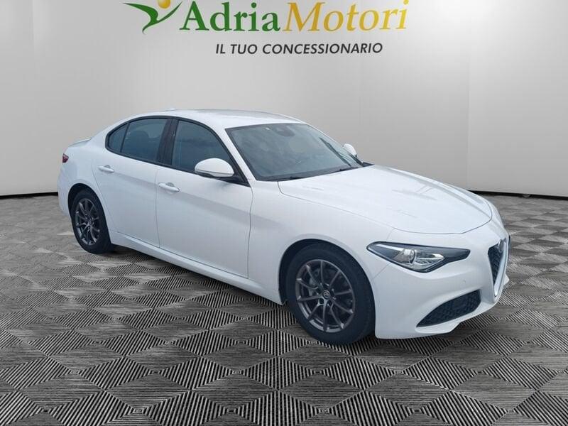 Alfa Romeo Giulia 2.2 Turbo Diesel 160CV Business AT8