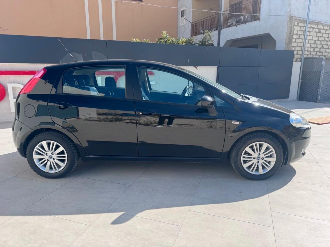 Fiat Grande Punto 1.3 MJT 90 CV 5 porte Dynamic