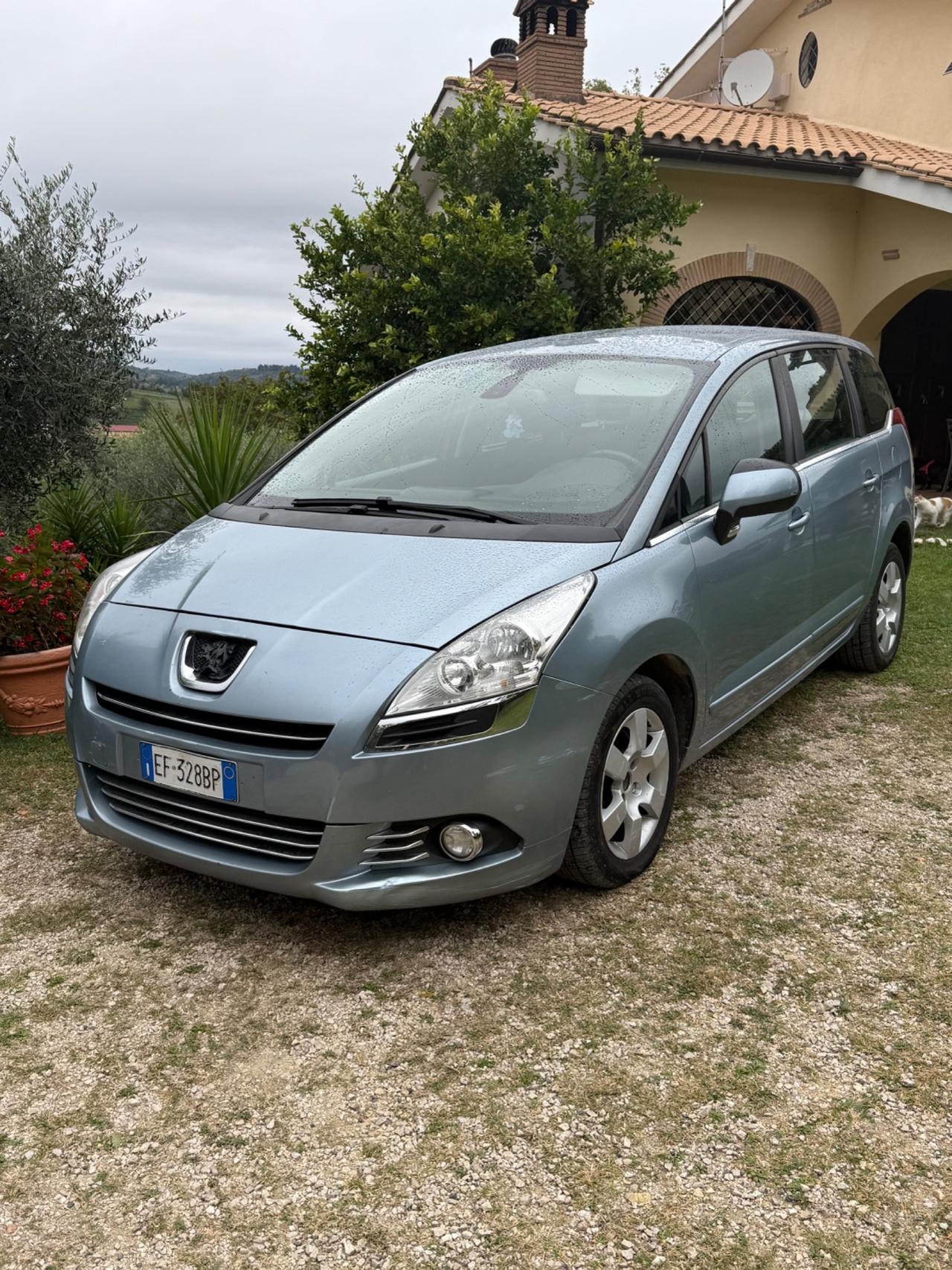 Peugeot 5008 2.0 HDi 150CV Business
