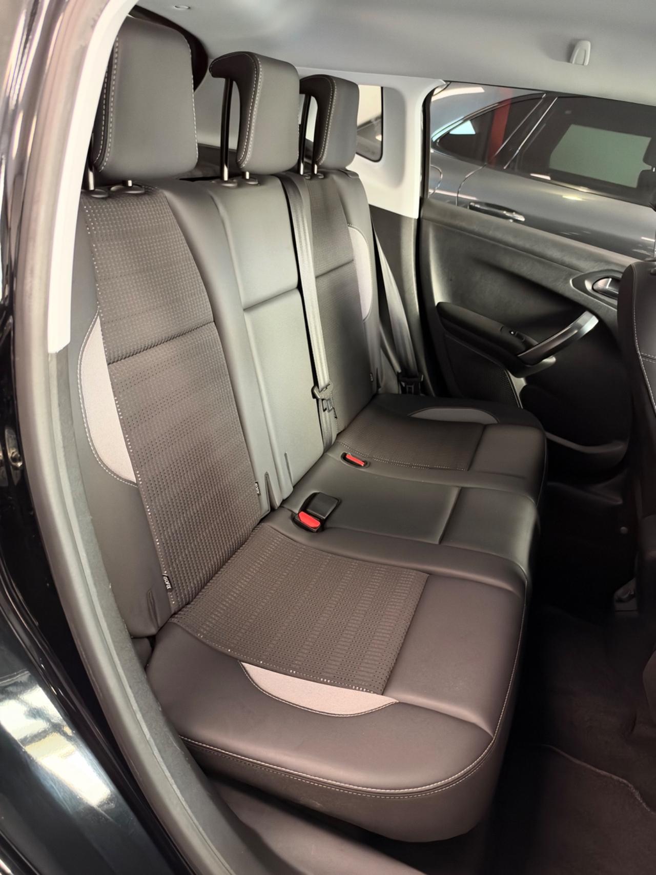 Peugeot 2008 1.5 HDi 100 Cv Allure Pack