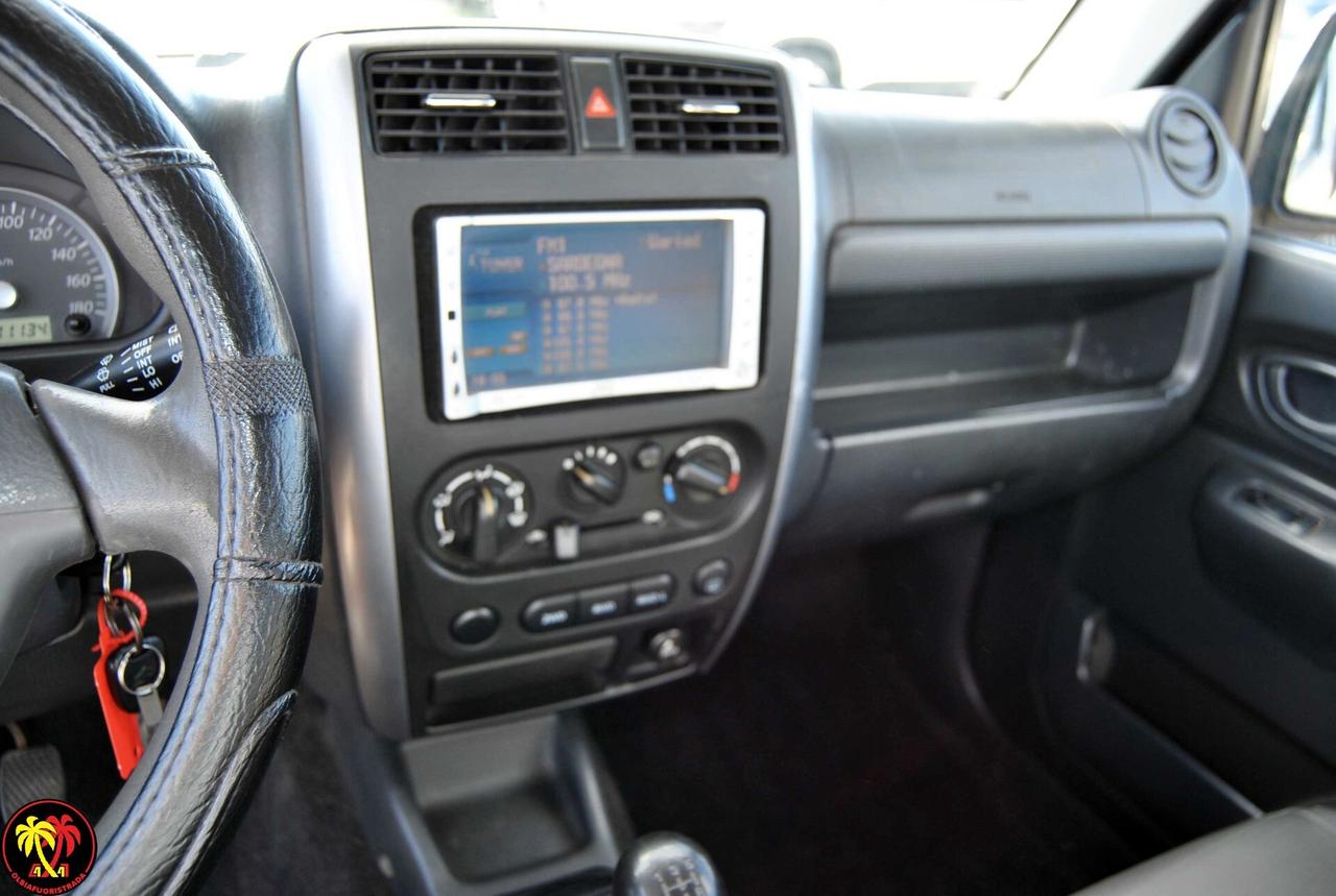 Suzuki Jimny 1.3i 16V cat 4WD JLX