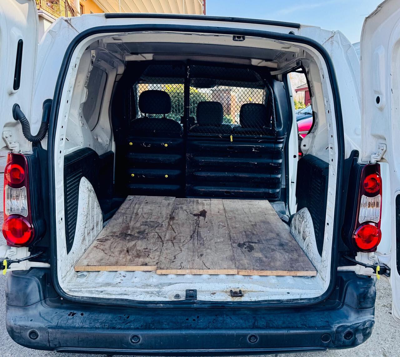 Peugeot Partner Tepee 1.6 HDi Autocarro 3 posti