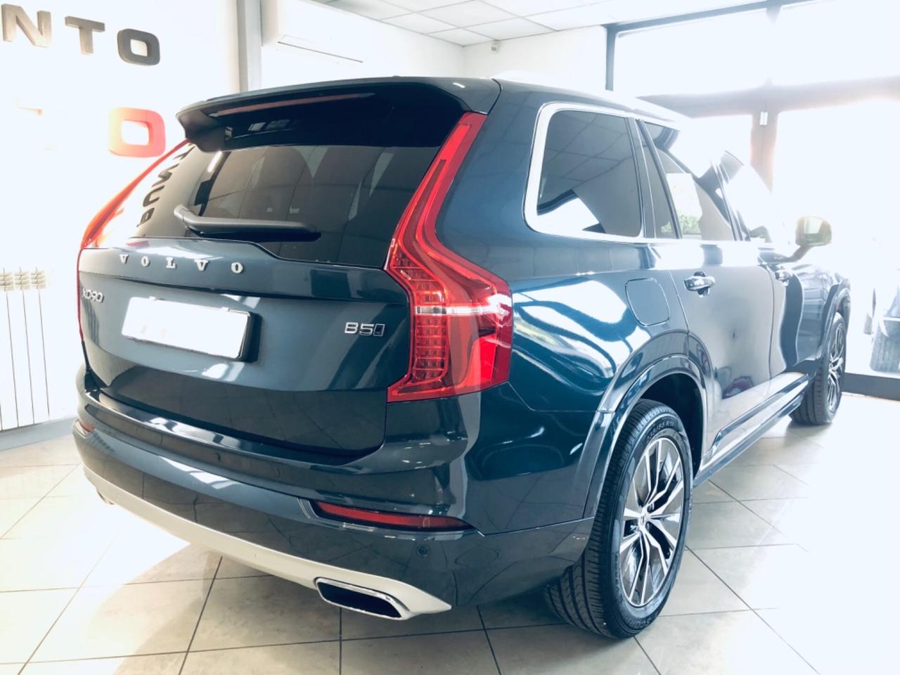 Volvo XC 90 B5 (d) AWD Geartronic Momentum 7 POSTI