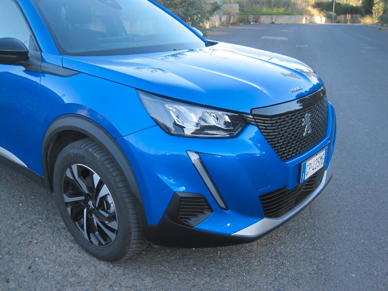 Peugeot 2008 BlueHDi 130 S&S EAT8 Allure