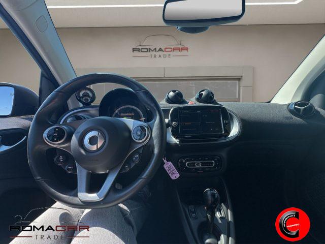 SMART ForTwo EQ FARI FULL LED APPLE CAR PLAY TELECAMERA SENSORI