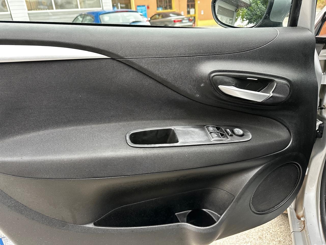 Fiat Punto 1.4 8V 5 porte Natural Power Lounge