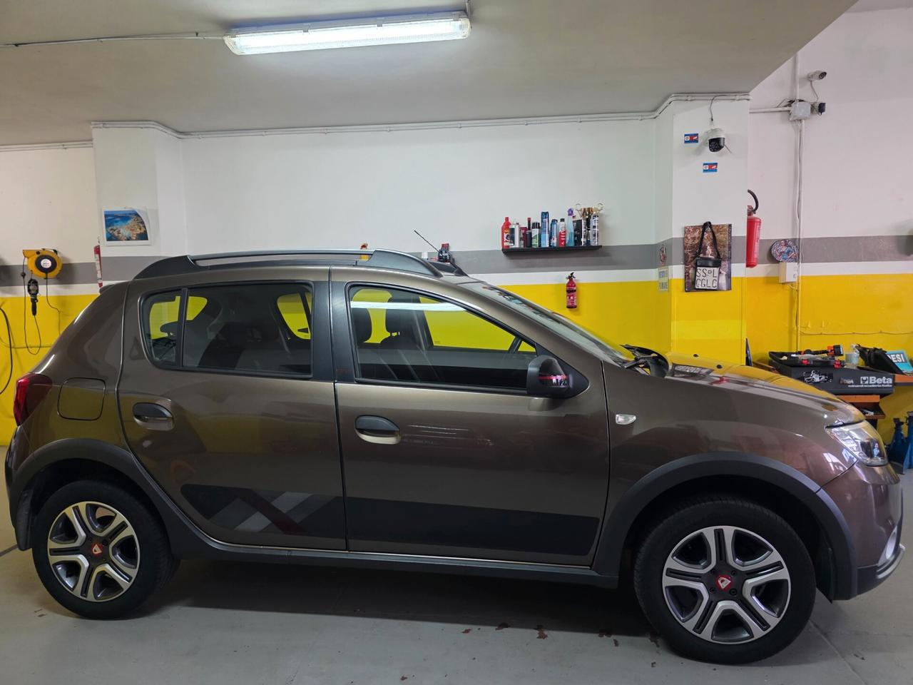 Sandero Stepway 0.9 TCe 90 CV Techroad AZIENDALE