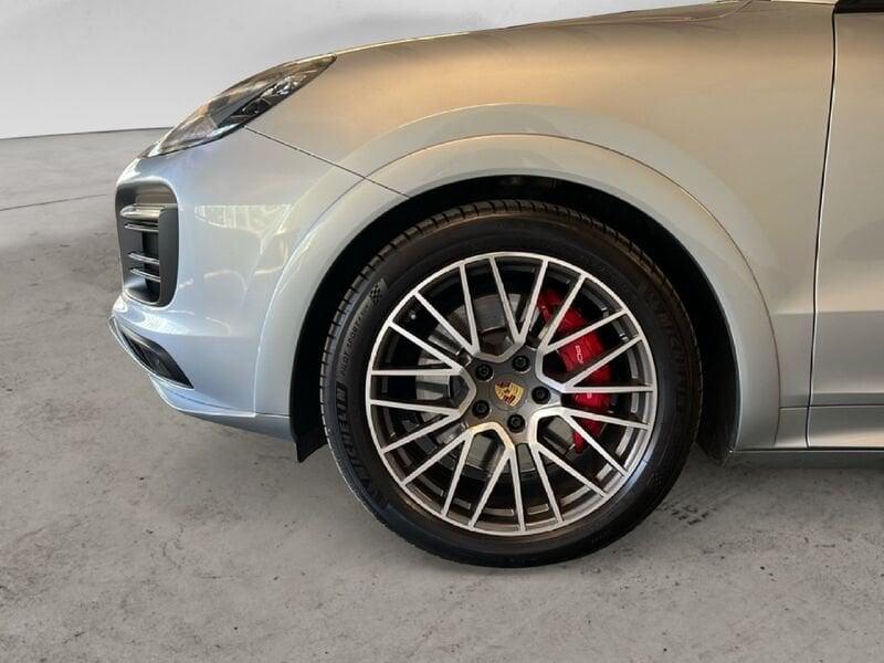 Porsche Cayenne 4.0 V8 GTS