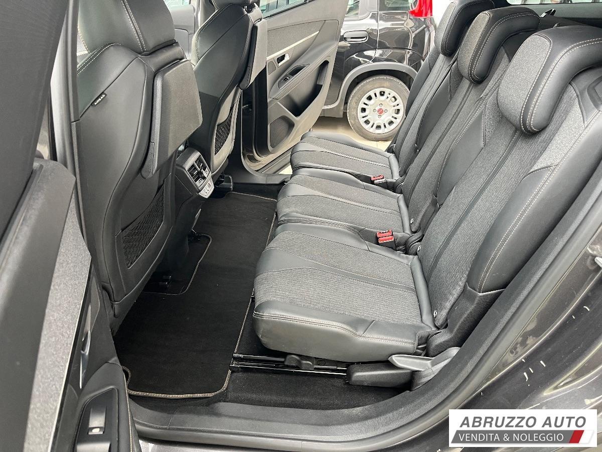 PEUGEOT 5008 HDi 130 EAT8 GT Pack PROMO