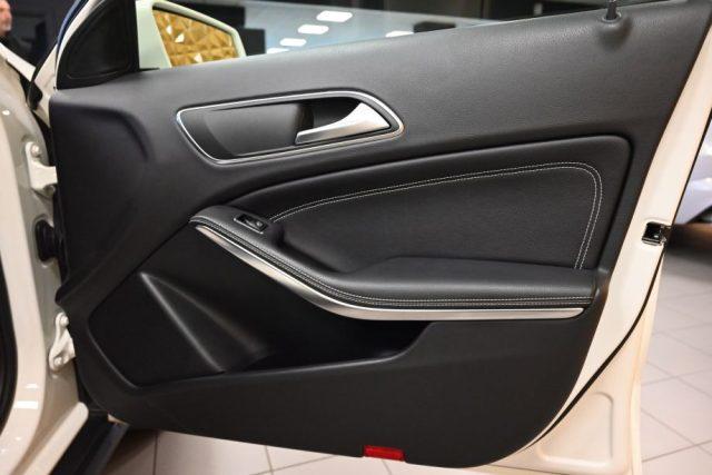 MERCEDES-BENZ GLA 200 CDI AUTO F1 SPORT 136CV NAVI CAM XENO PDC 18"FULL!