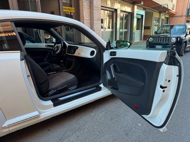 Volkswagen Maggiolino 1.6 TDI Design New Beetle
