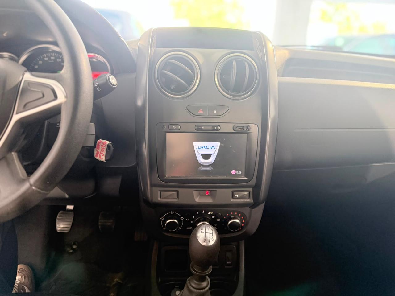 DACIA DUSTER 2017 1.5 dci 110 cv 6M LAUREATE