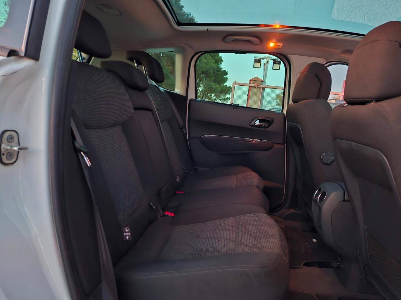 PEUGEOT 3008 ALLURE 1.6 HDI 112cv *TETTO-GANCIO TRAINO*