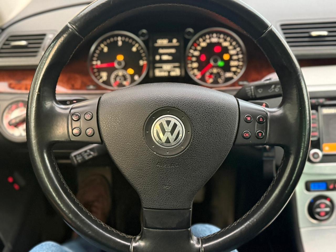 Volkswagen Passat 2.0 TDI 170CV DPF DSG Highline