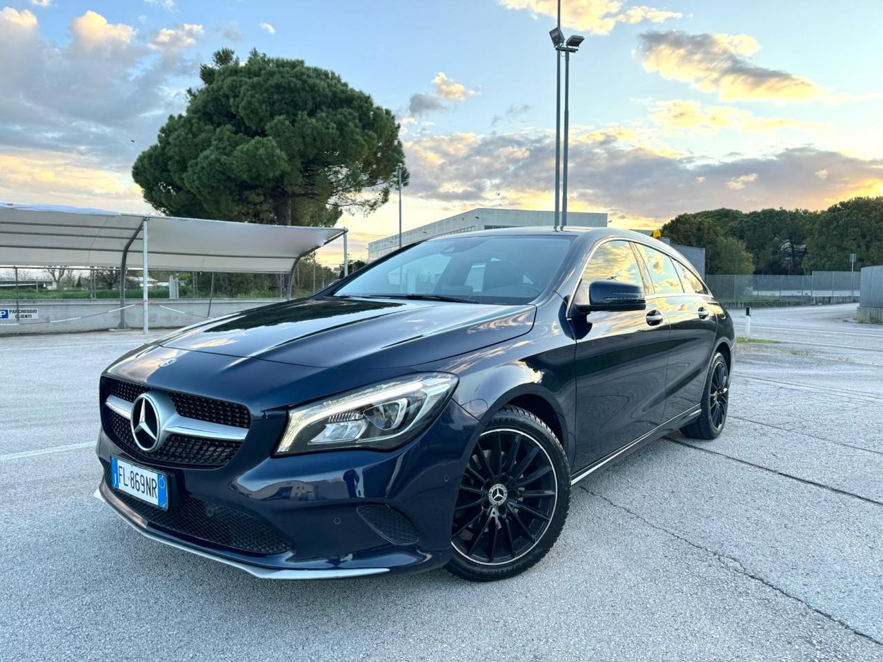 MERCEDES CLA 200d S.B. Sport - Tetto Led Navi