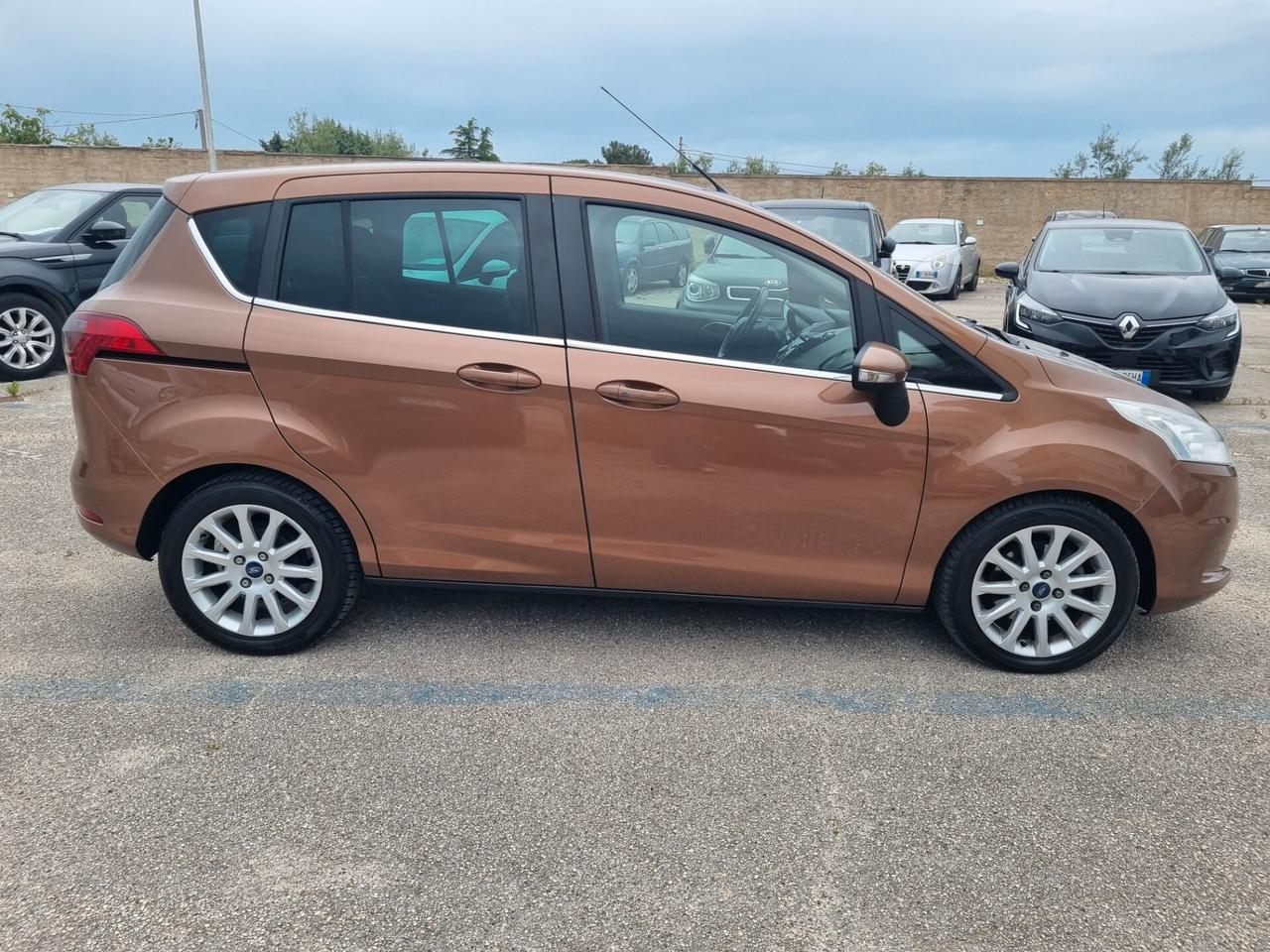 Ford B-Max 1.6 TDCi 95 CV Titanium TETTO PANORAMICO