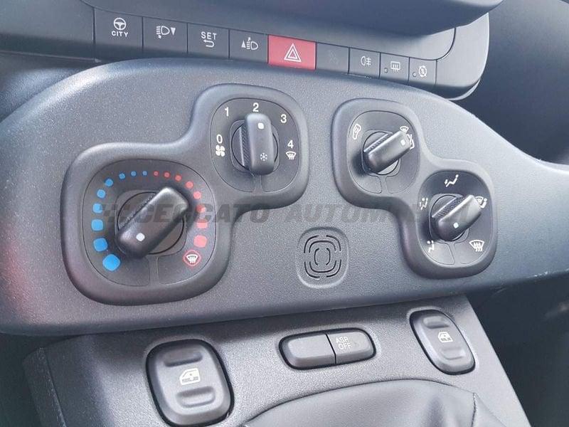 FIAT Panda Panda 1.0 firefly hybrid s&s 70cv 5p.ti
