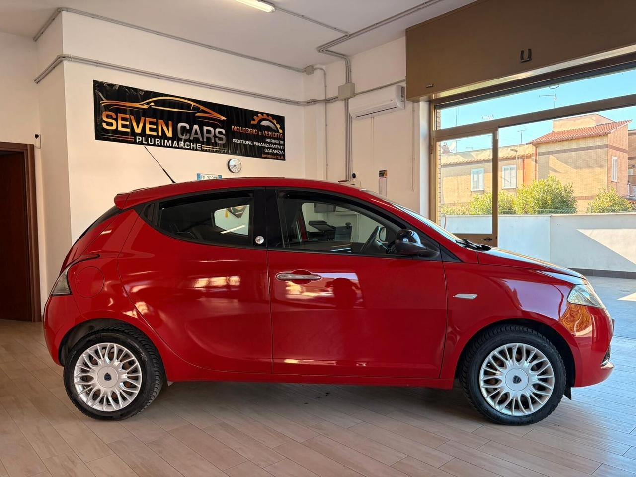 Lancia Ypsilon 1.2 69 CV 5 porte GPL Ecochic Gold