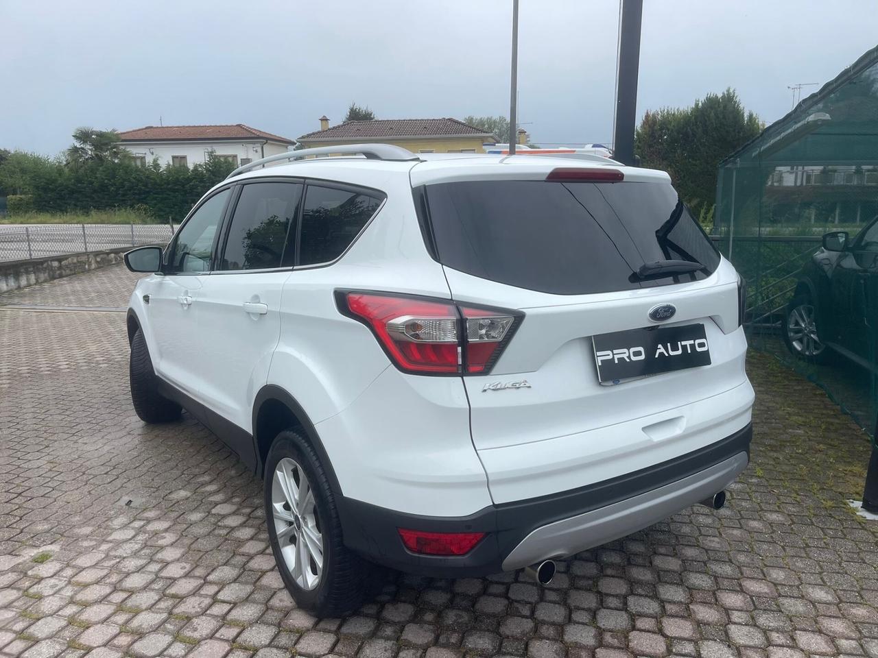 Ford Kuga 1.5 TDCI 120 CV S&S 2WD Titanium