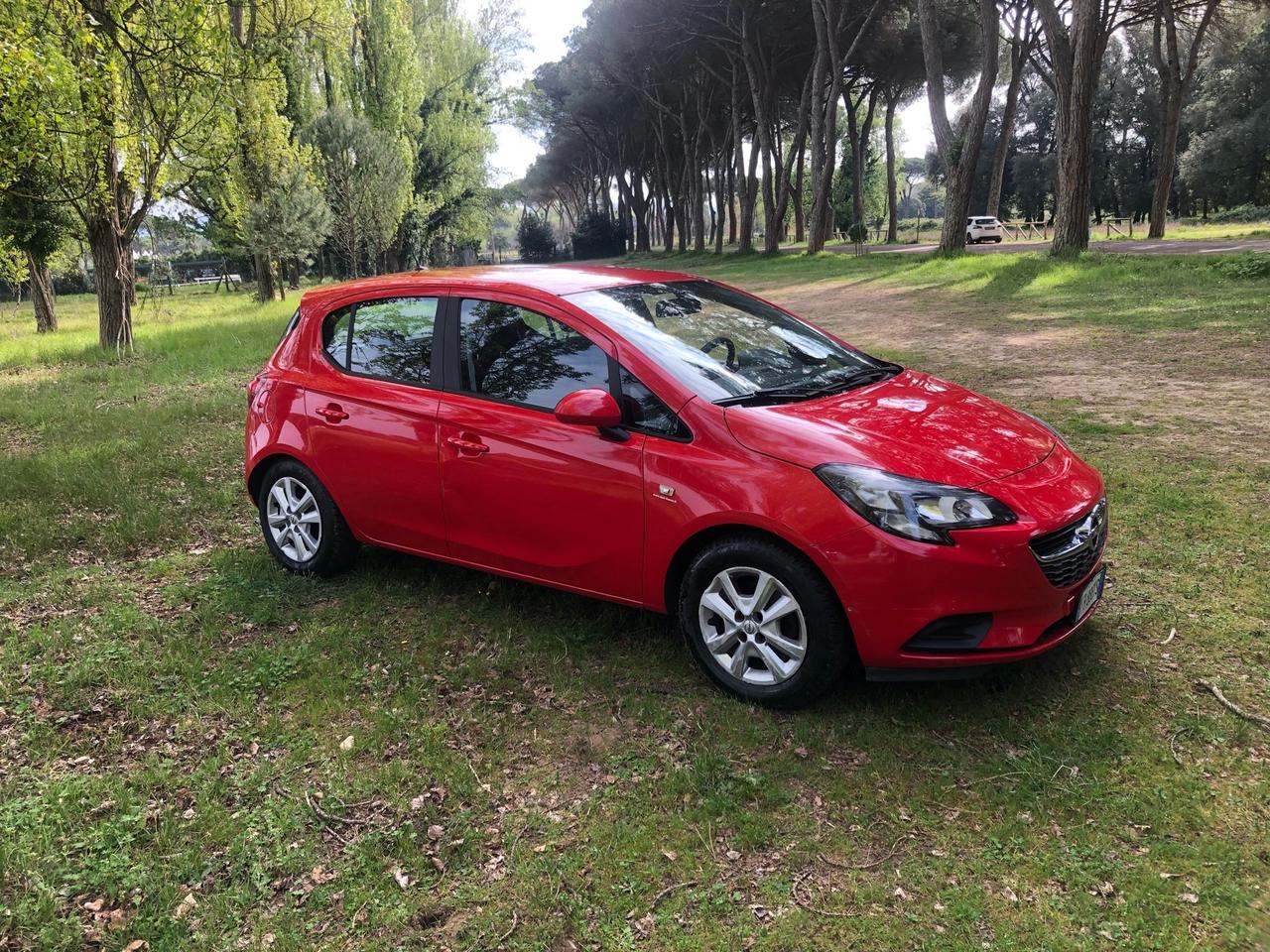 Opel Corsa 1.2 5 porte b-Color