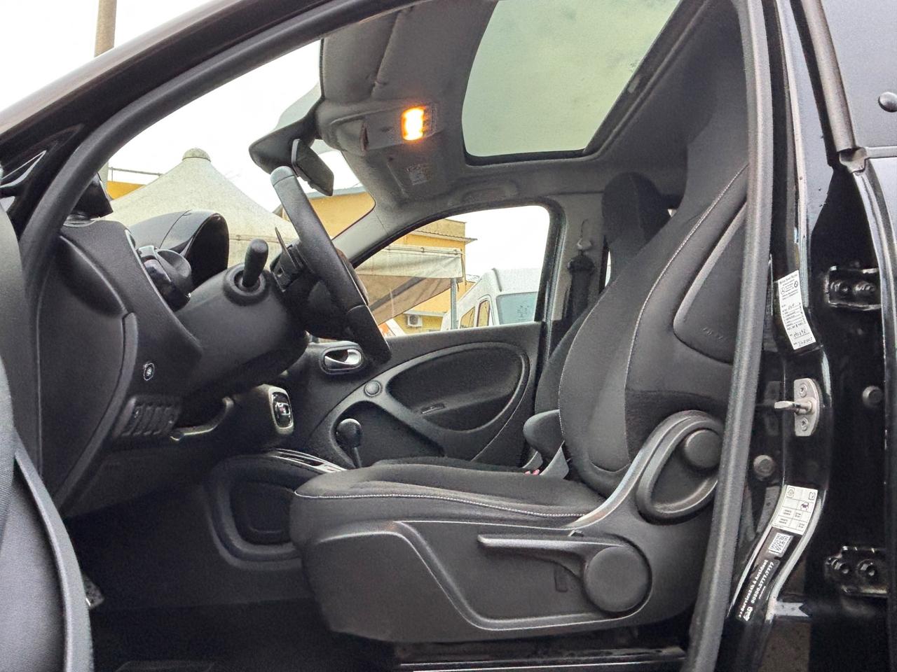 Smart ForFour 70 1.0 twinamic Youngster