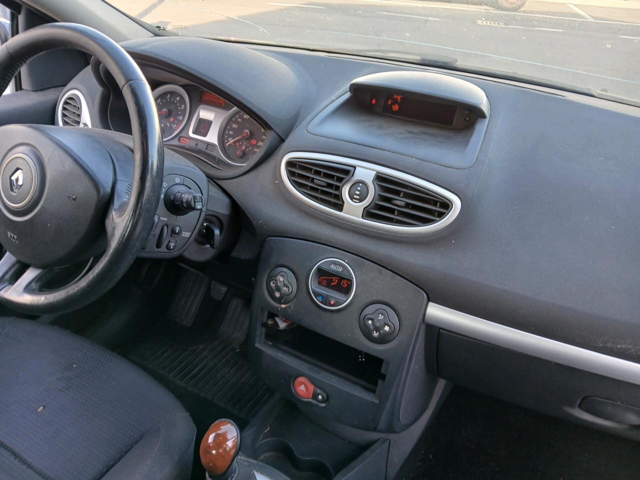 Renault Clio 1.4 Per Neopatentati