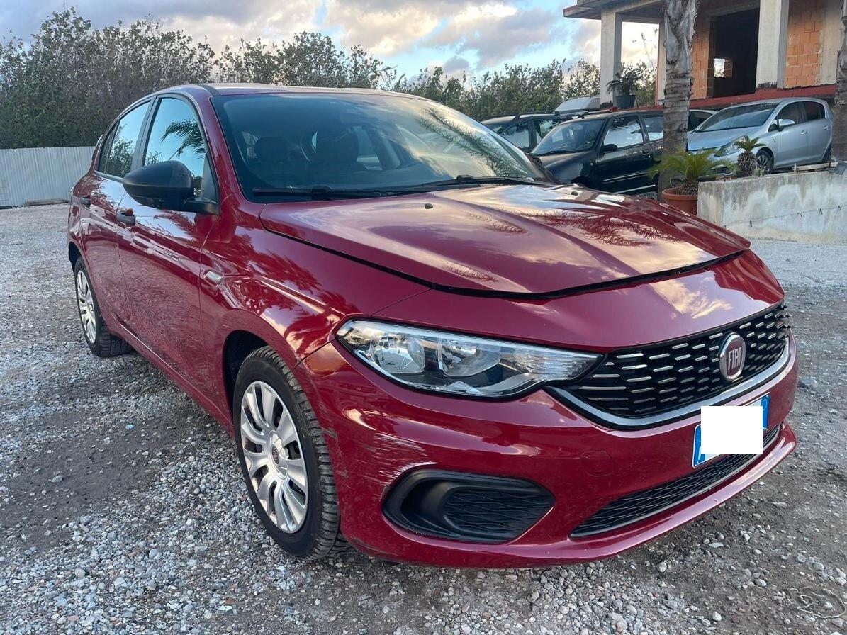 Fiat Tipo 1.3 Mjt S&S 5 porte Easy